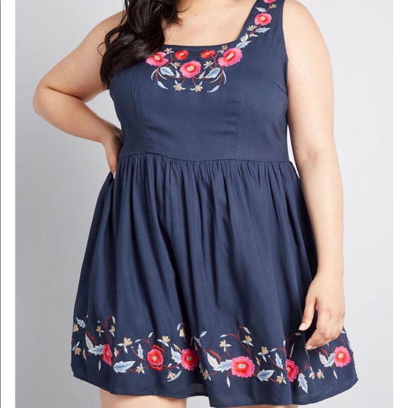 🌸 ModCloth Flower dress - Picture 5 of 8